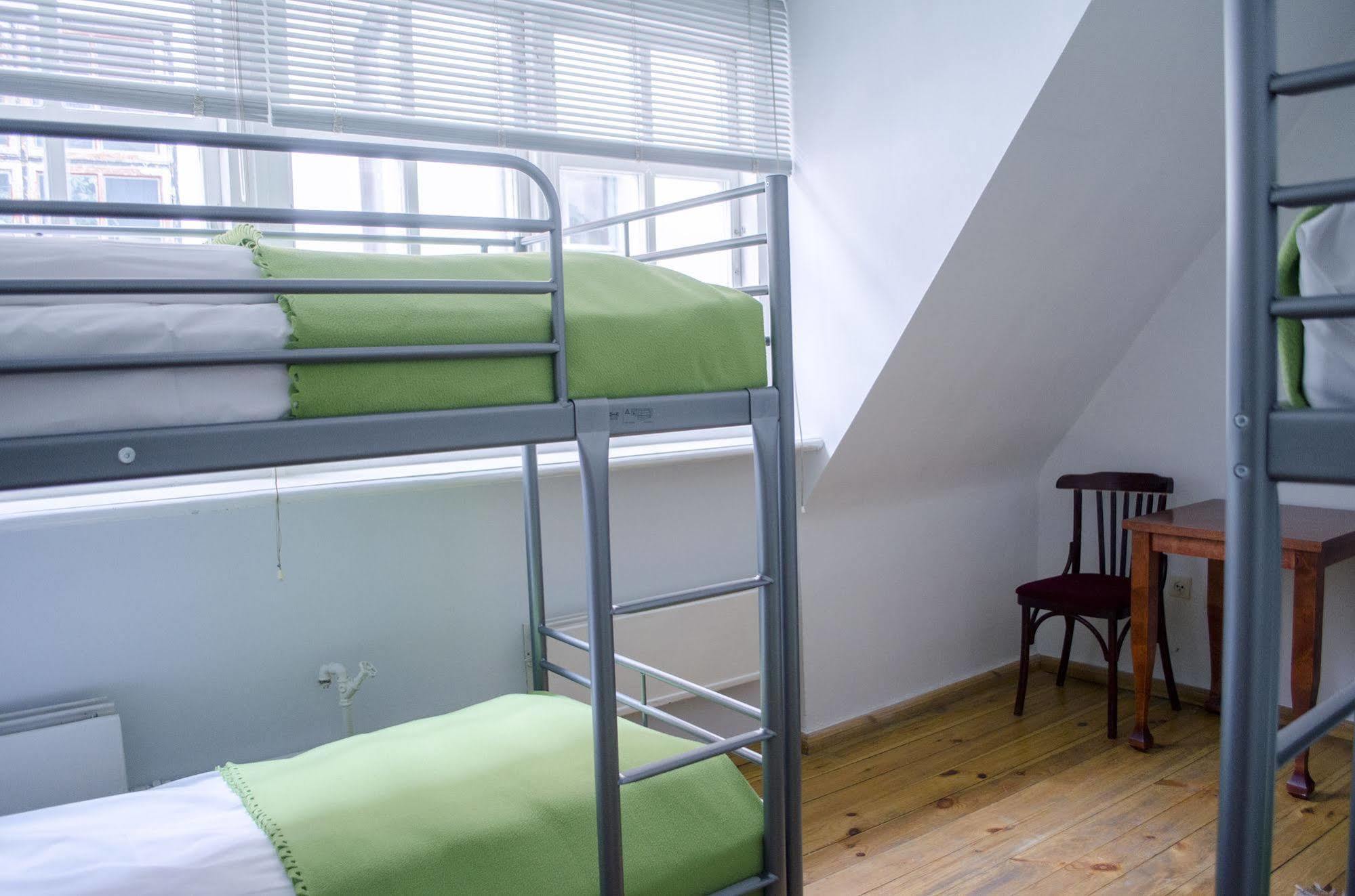 Red Nose Hostel With Self-Check In 里加 外观 照片